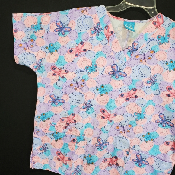Scrub H.Q. Butterfly V-neck Print Scrub Top Size M - Picture 9 of 11